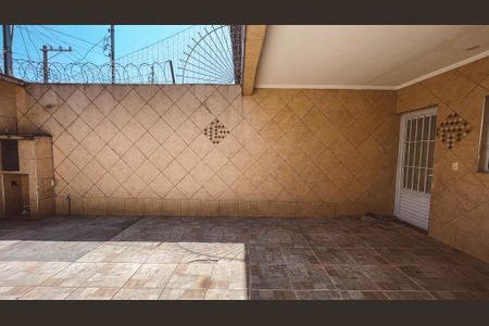 Casa à venda com 240m², 3 quartos e 4 vagas Casa à venda com 240m², 3 quartos e 4 vagasGaragem