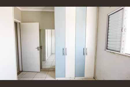 Casa à venda com 240m², 3 quartos e 4 vagas Casa à venda com 240m², 3 quartos e 4 vagasQuarto 2