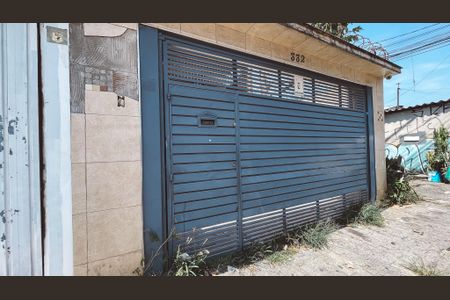 Casa à venda com 240m², 3 quartos e 4 vagas Casa à venda com 240m², 3 quartos e 4 vagasFachada