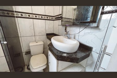 Casa à venda com 240m², 3 quartos e 4 vagas Casa à venda com 240m², 3 quartos e 4 vagasBanheiro da Suíte