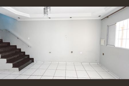 Casa à venda com 240m², 3 quartos e 4 vagas Casa à venda com 240m², 3 quartos e 4 vagasSala