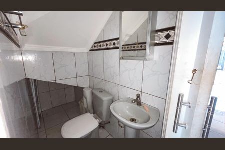 Casa à venda com 240m², 3 quartos e 4 vagas Casa à venda com 240m², 3 quartos e 4 vagasLavabo