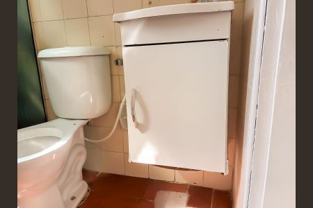 Apartamento à venda com 74m², 3 quartos e 1 vaga Apartamento à venda com 74m², 3 quartos e 1 vagaBanheiro