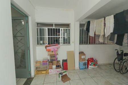 Casa à venda com 250m², 5 quartos e 2 vagas Casa à venda com 250m², 5 quartos e 2 vagasÁrea comum