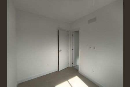 Apartamento à venda com 81m², 2 quartos e 2 vagas Apartamento à venda com 81m², 2 quartos e 2 vagasBanheiro da Suíte 2