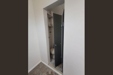 Apartamento à venda com 80m², 2 quartos e sem vaga Apartamento à venda com 80m², 2 quartos e sem vagaBanheiro