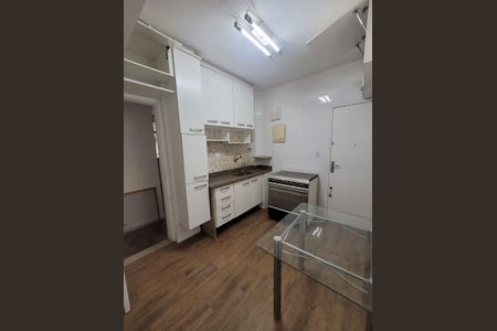 Apartamento à venda com 80m², 2 quartos e sem vaga Apartamento à venda com 80m², 2 quartos e sem vagaCozinha