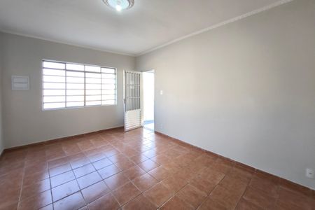 Sala de casa para alugar com 3 quartos, 148m² em Vila Marieta, Campinas