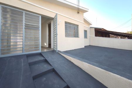 Casa para alugar com 148m², 3 quartos e 2 vagas Casa para alugar com 148m², 3 quartos e 2 vagasQuintal - Garagem