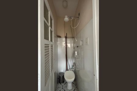 Apartamento à venda com 90m², 2 quartos e 1 vagaÁrea de serviço - banheiro