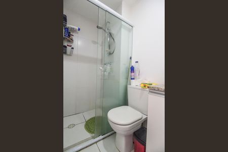 Apartamento à venda com 74m², 3 quartos e 2 vagas Apartamento à venda com 74m², 3 quartos e 2 vagasBanheiro da Suíte