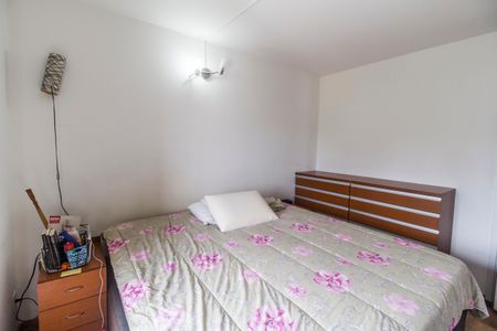 Apartamento à venda com 74m², 3 quartos e 2 vagas Apartamento à venda com 74m², 3 quartos e 2 vagasSuíte