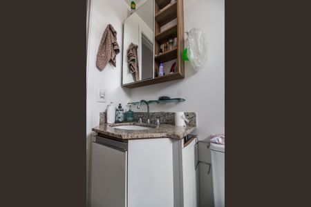 Apartamento à venda com 74m², 3 quartos e 2 vagas Apartamento à venda com 74m², 3 quartos e 2 vagasBanheiro 2