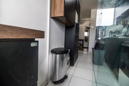 Apartamento à venda com 74m², 3 quartos e 2 vagas Apartamento à venda com 74m², 3 quartos e 2 vagasÁrea de Serviço