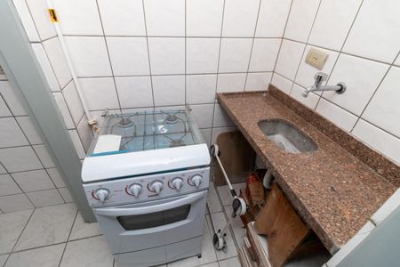 Cozinha de kitnet/studio para alugar com 1 quarto, 19m² em Água Branca, São Paulo