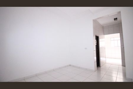 Sala de casa para alugar com 2 quartos, 63m² em Jardim Tango, São Paulo