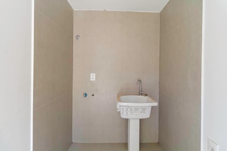 Casa de condomínio à venda com 600m², 3 quartos e 3 vagas Casa de condomínio à venda com 600m², 3 quartos e 3 vagasÁrea de Serviço