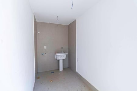 Casa de condomínio à venda com 600m², 3 quartos e 3 vagas Casa de condomínio à venda com 600m², 3 quartos e 3 vagasÁrea de Serviço