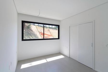 Casa de condomínio à venda com 600m², 3 quartos e 3 vagas Casa de condomínio à venda com 600m², 3 quartos e 3 vagasSemi Suíte 1