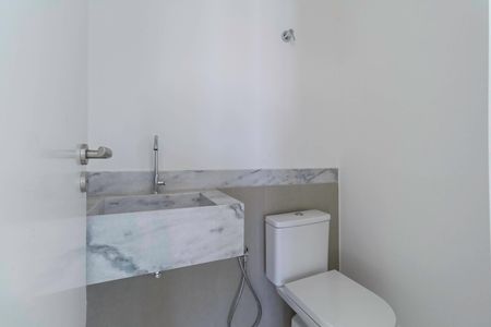 Casa de condomínio à venda com 600m², 3 quartos e 3 vagas Casa de condomínio à venda com 600m², 3 quartos e 3 vagasLavabo