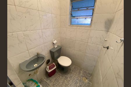 Casa de condomínio à venda com 110m², 4 quartos e 1 vaga Casa de condomínio à venda com 110m², 4 quartos e 1 vagaBanheiro do Quarto 4