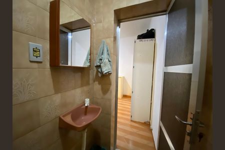 Casa de condomínio à venda com 110m², 4 quartos e 1 vaga Casa de condomínio à venda com 110m², 4 quartos e 1 vagaBanheiro do Quarto 1