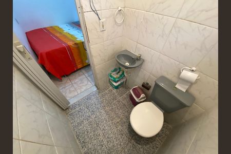 Casa de condomínio à venda com 110m², 4 quartos e 1 vaga Casa de condomínio à venda com 110m², 4 quartos e 1 vagaBanheiro do Quarto 4