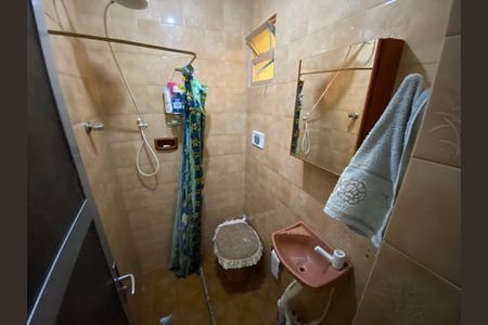 Casa de condomínio à venda com 110m², 4 quartos e 1 vaga Casa de condomínio à venda com 110m², 4 quartos e 1 vagaBanheiro do Quarto 1