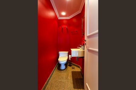 Apartamento à venda com 245m², 4 quartos e 4 vagasLavabo