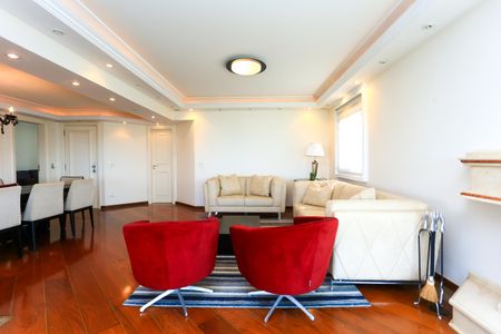 Apartamento à venda com 245m², 4 quartos e 4 vagasSala