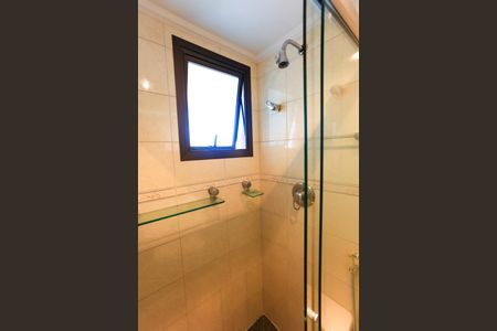 Apartamento à venda com 245m², 4 quartos e 4 vagasBanheiro da Suíte 2