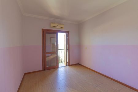 Casa à venda com 300m², 4 quartos e 2 vagas Casa à venda com 300m², 4 quartos e 2 vagasQuarto 1