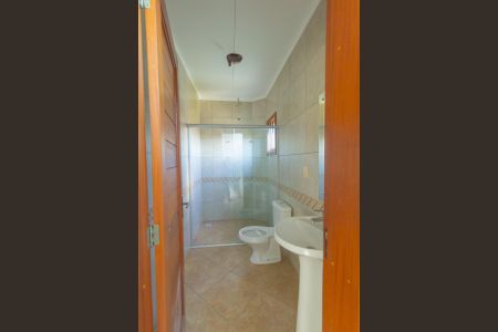 Casa à venda com 300m², 4 quartos e 2 vagas Casa à venda com 300m², 4 quartos e 2 vagasLavabo 3