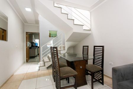 Casa à venda com 125m², 3 quartos e 2 vagas Casa à venda com 125m², 3 quartos e 2 vagasSala