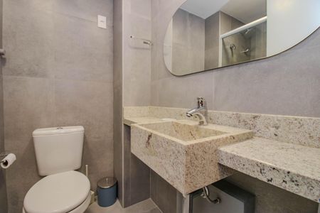 Banheiro Social de apartamento para alugar com 1 quarto, 30m² em Mont’serrat, Porto Alegre