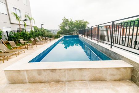 Apartamento à venda com 38m², 2 quartos e sem vaga Apartamento à venda com 38m², 2 quartos e sem vagaÁrea comum - Piscina