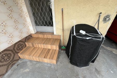 Casa para alugar com 28m², 1 quarto e sem vagaFachada interna