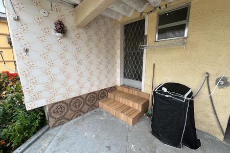 Casa para alugar com 28m², 1 quarto e sem vagaFachada interna