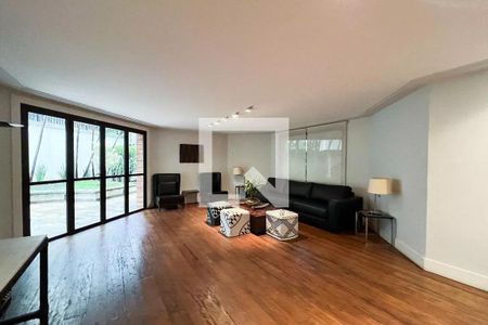 Apartamento à venda com 210m², 4 quartos e 3 vagas Apartamento à venda com 210m², 4 quartos e 3 vagasÁrea comum - Salão de festas