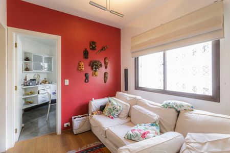 Apartamento à venda com 210m², 4 quartos e 3 vagas Apartamento à venda com 210m², 4 quartos e 3 vagasSala de TV