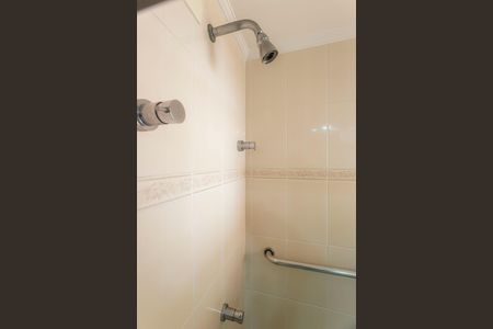 Apartamento à venda com 210m², 4 quartos e 3 vagas Apartamento à venda com 210m², 4 quartos e 3 vagasBanheiro da Suíte 2