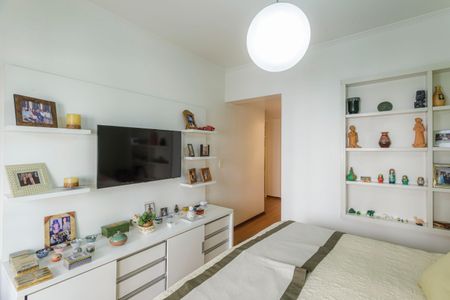 Apartamento à venda com 210m², 4 quartos e 3 vagas Apartamento à venda com 210m², 4 quartos e 3 vagasSuíte 3