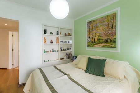 Apartamento à venda com 210m², 4 quartos e 3 vagas Apartamento à venda com 210m², 4 quartos e 3 vagasSuíte 3