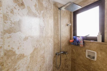 Apartamento à venda com 210m², 4 quartos e 3 vagas Apartamento à venda com 210m², 4 quartos e 3 vagasBanheiro da Suíte 3