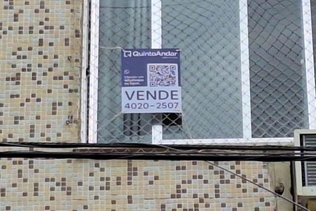 Apartamento à venda com 90m², 3 quartos e sem vaga Apartamento à venda com 90m², 3 quartos e sem vagaPlaca