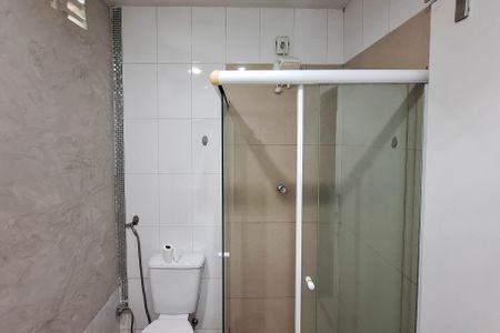 Apartamento à venda com 90m², 3 quartos e sem vaga Apartamento à venda com 90m², 3 quartos e sem vagaBanheiro Social