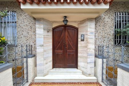 Apartamento à venda com 90m², 3 quartos e sem vaga Apartamento à venda com 90m², 3 quartos e sem vagaFachada