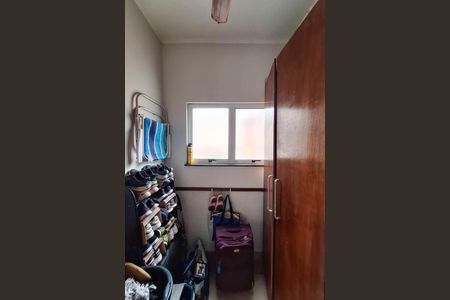 Apartamento à venda com 90m², 3 quartos e sem vaga Apartamento à venda com 90m², 3 quartos e sem vagaQuarto de Serviço