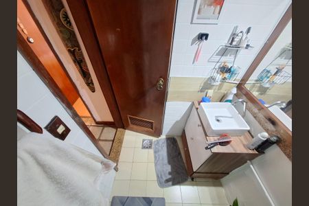 Apartamento à venda com 68m², 2 quartos e sem vagaBanheiro Social