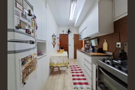 Apartamento à venda com 68m², 2 quartos e sem vagaCozinha